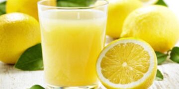 Jeden Morgen Zitronenwasser und das passiert mit ihrem Körper. Das Ergebnis ist unglaublich!