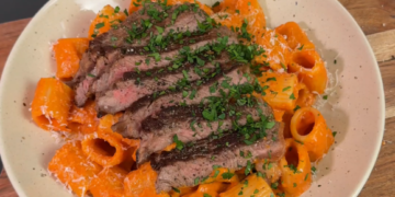 Pasta mit gerösteter Paprika-Creme